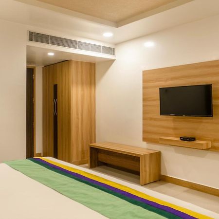 Treebo Golden Swan Pammal Hotel Chennai Exterior foto