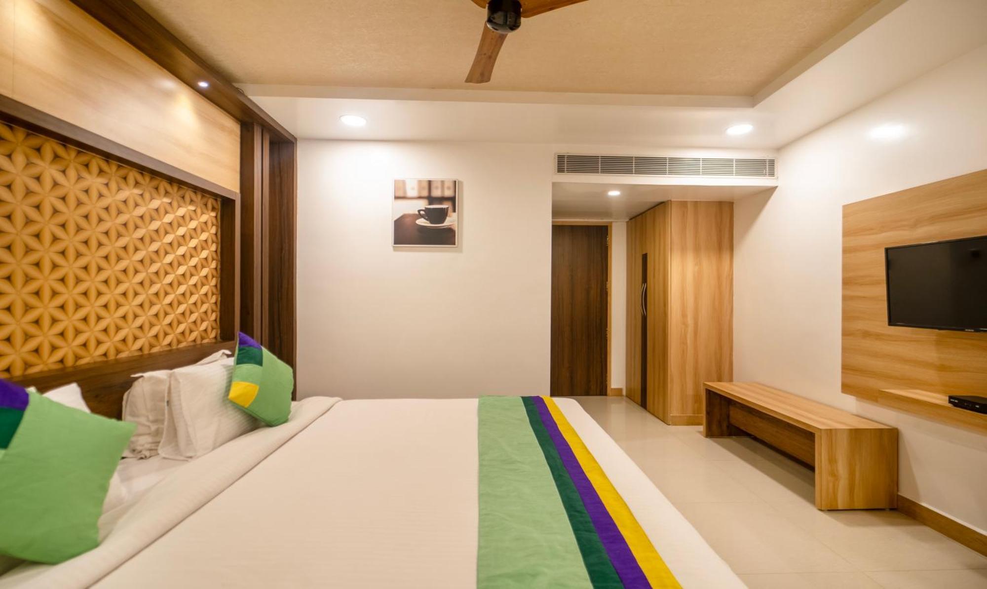 Treebo Golden Swan Pammal Hotel Chennai Exterior foto
