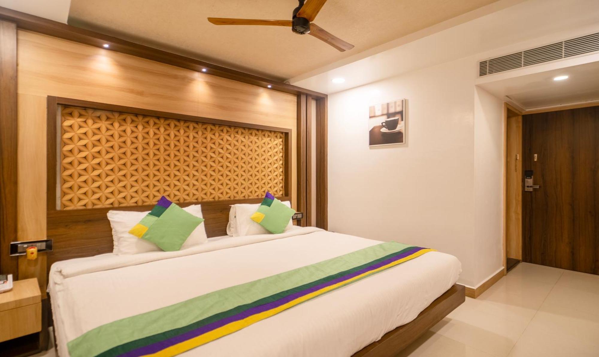 Treebo Golden Swan Pammal Hotel Chennai Exterior foto