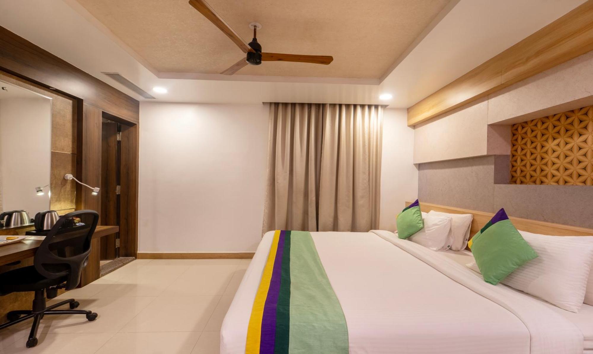 Treebo Golden Swan Pammal Hotel Chennai Exterior foto