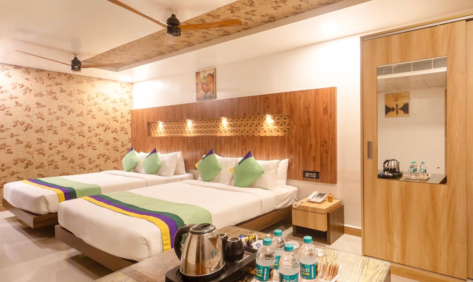 Treebo Golden Swan Pammal Hotel Chennai Exterior foto